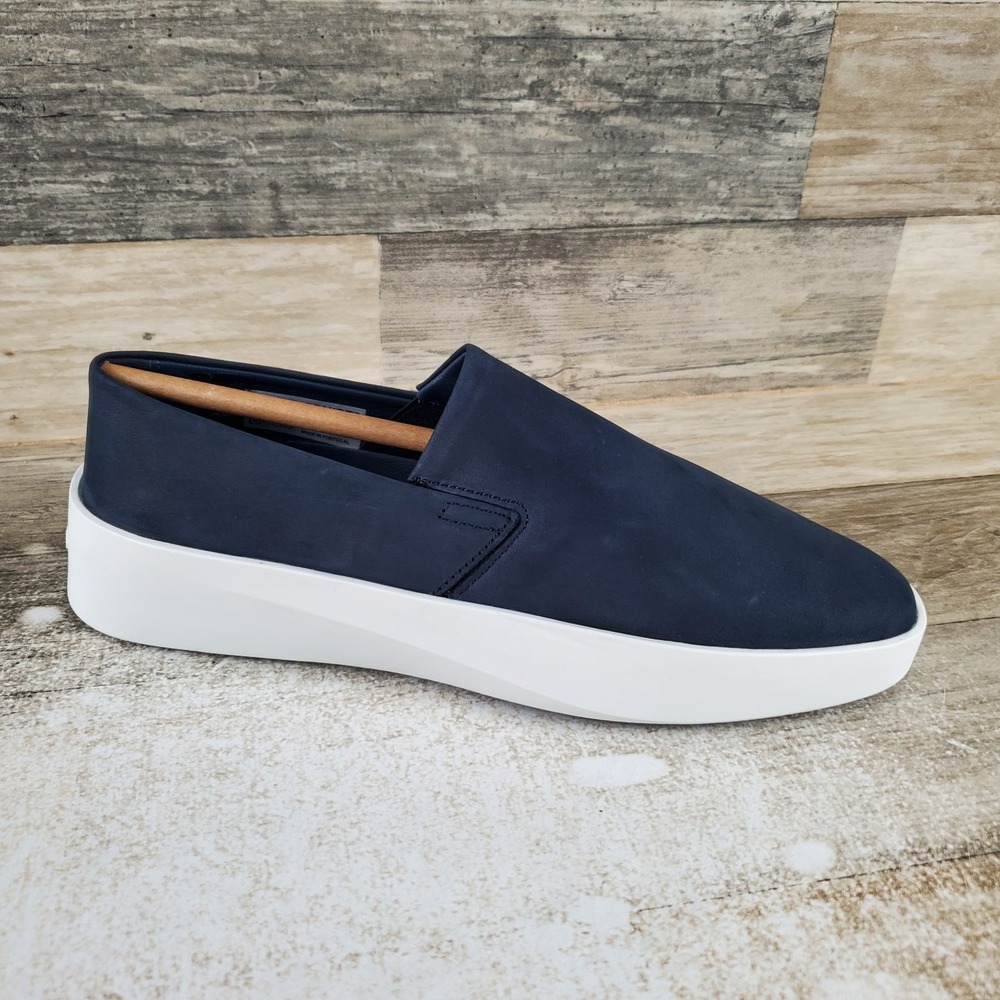 Wolf & Shepherd Cruise Womens Shoes Sz 7 Navy Brilliant White Suede Slip-On - Picture 1 of 10